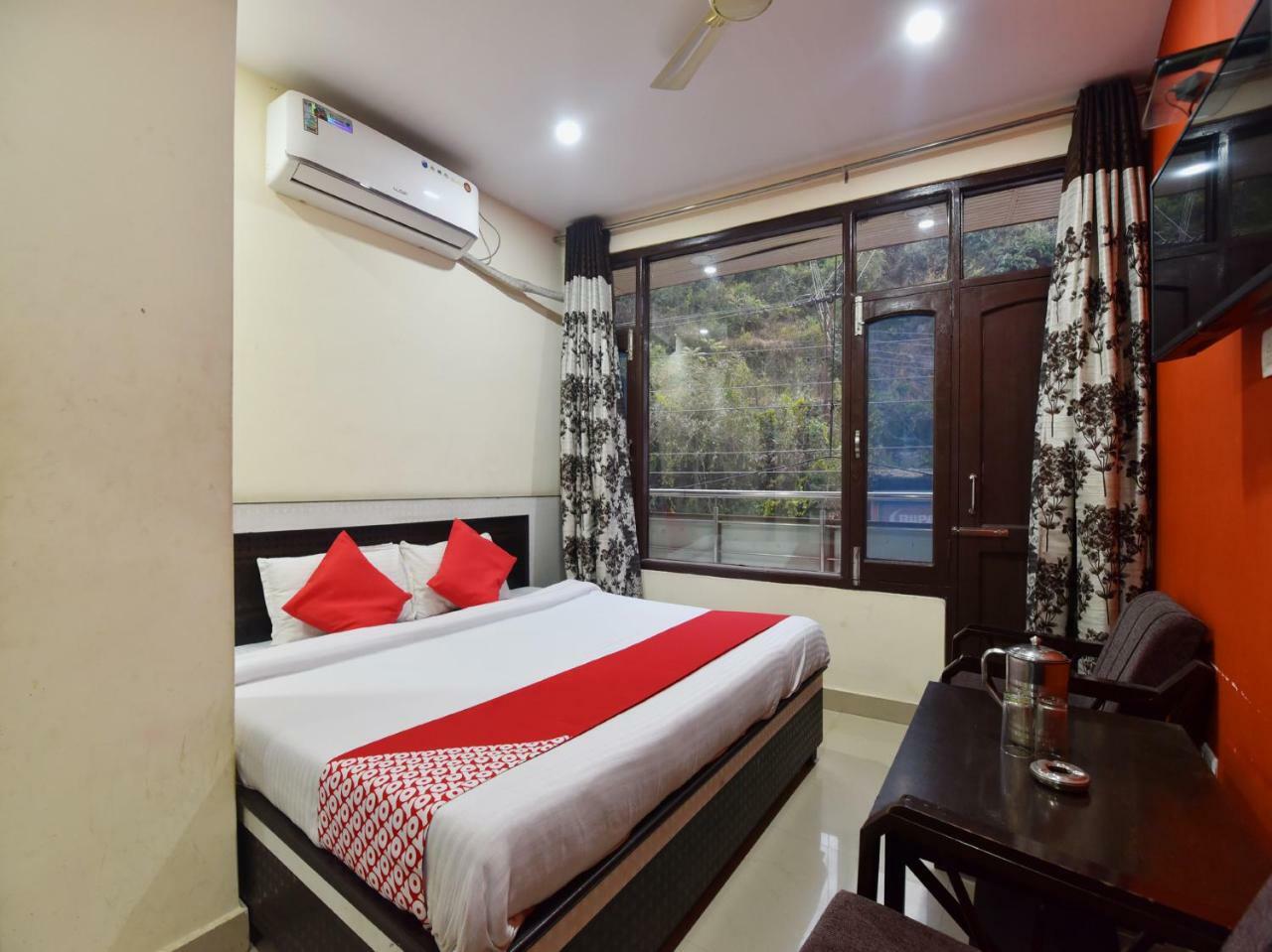 מנדי Oyo 28027 Hotel Dhruv מראה חיצוני תמונה