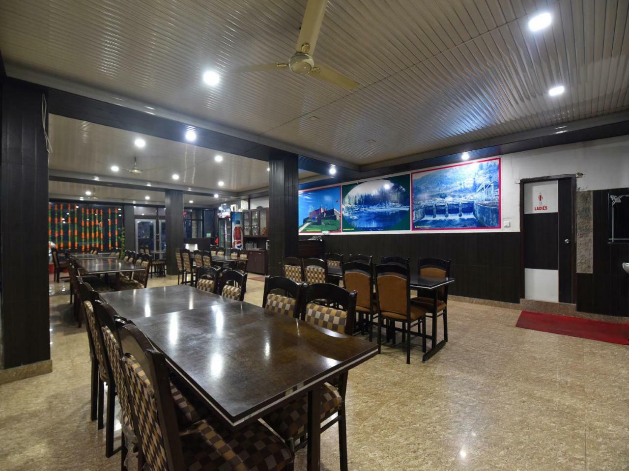 מנדי Oyo 28027 Hotel Dhruv מראה חיצוני תמונה