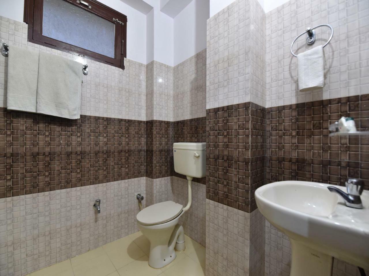מנדי Oyo 28027 Hotel Dhruv מראה חיצוני תמונה
