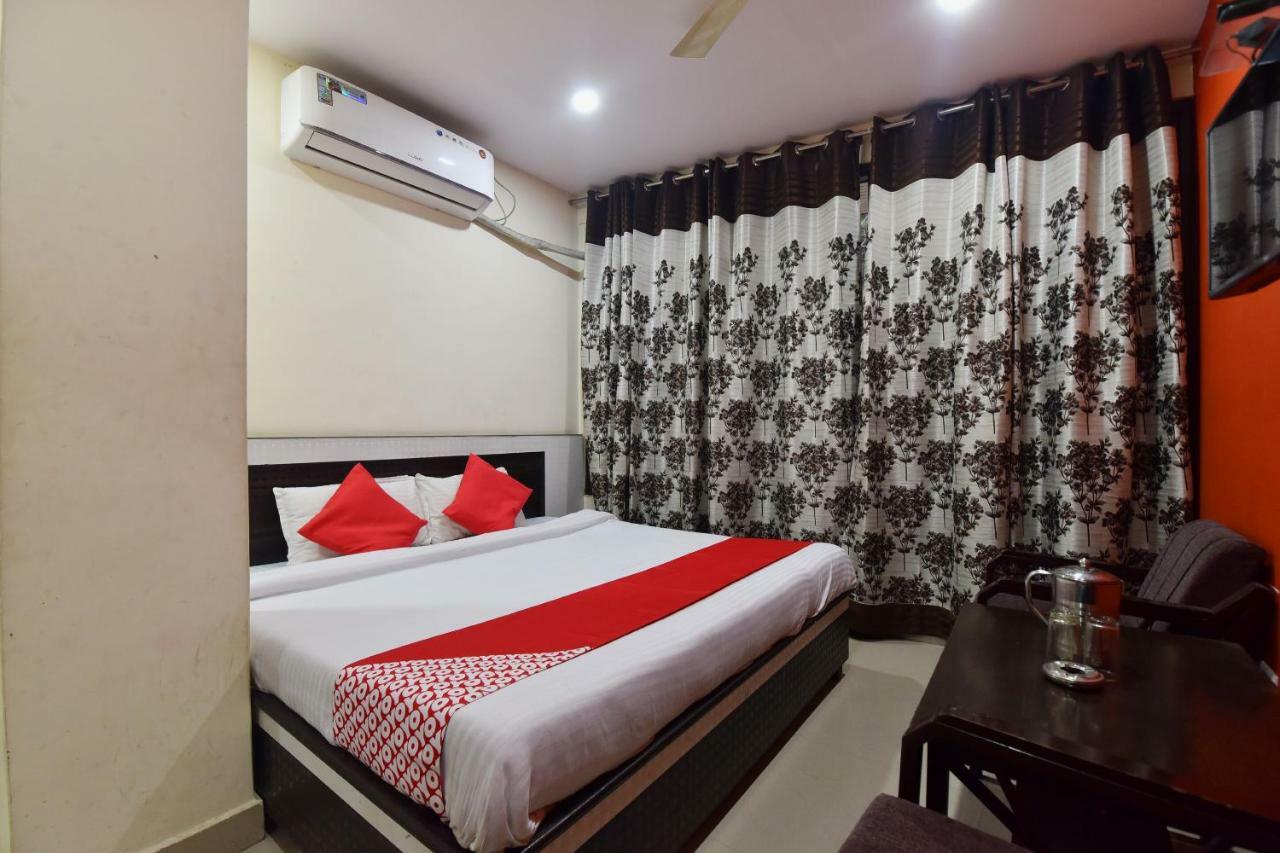 מנדי Oyo 28027 Hotel Dhruv מראה חיצוני תמונה