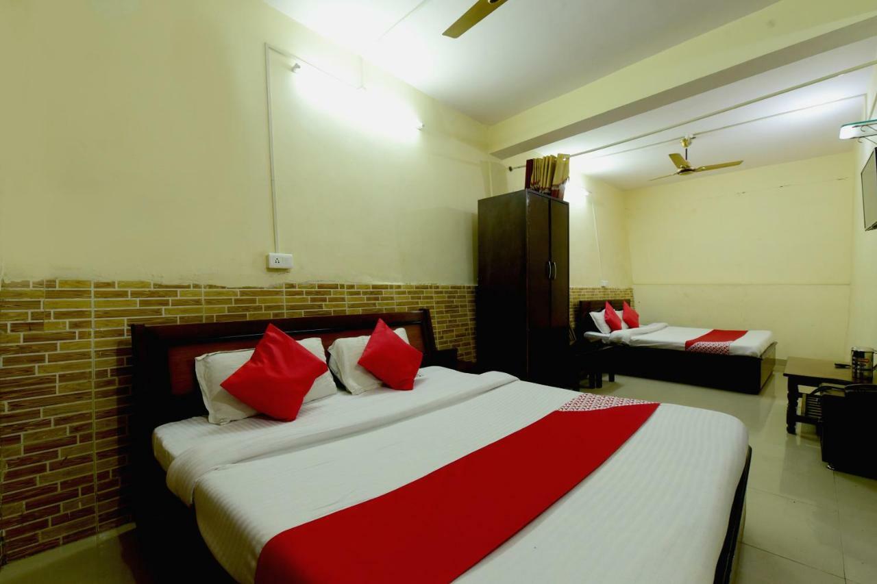 מנדי Oyo 28027 Hotel Dhruv מראה חיצוני תמונה